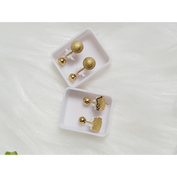 2 Pairs Hello Kitty and Ball Studs Earrings  02033 - Picture 5 of 7